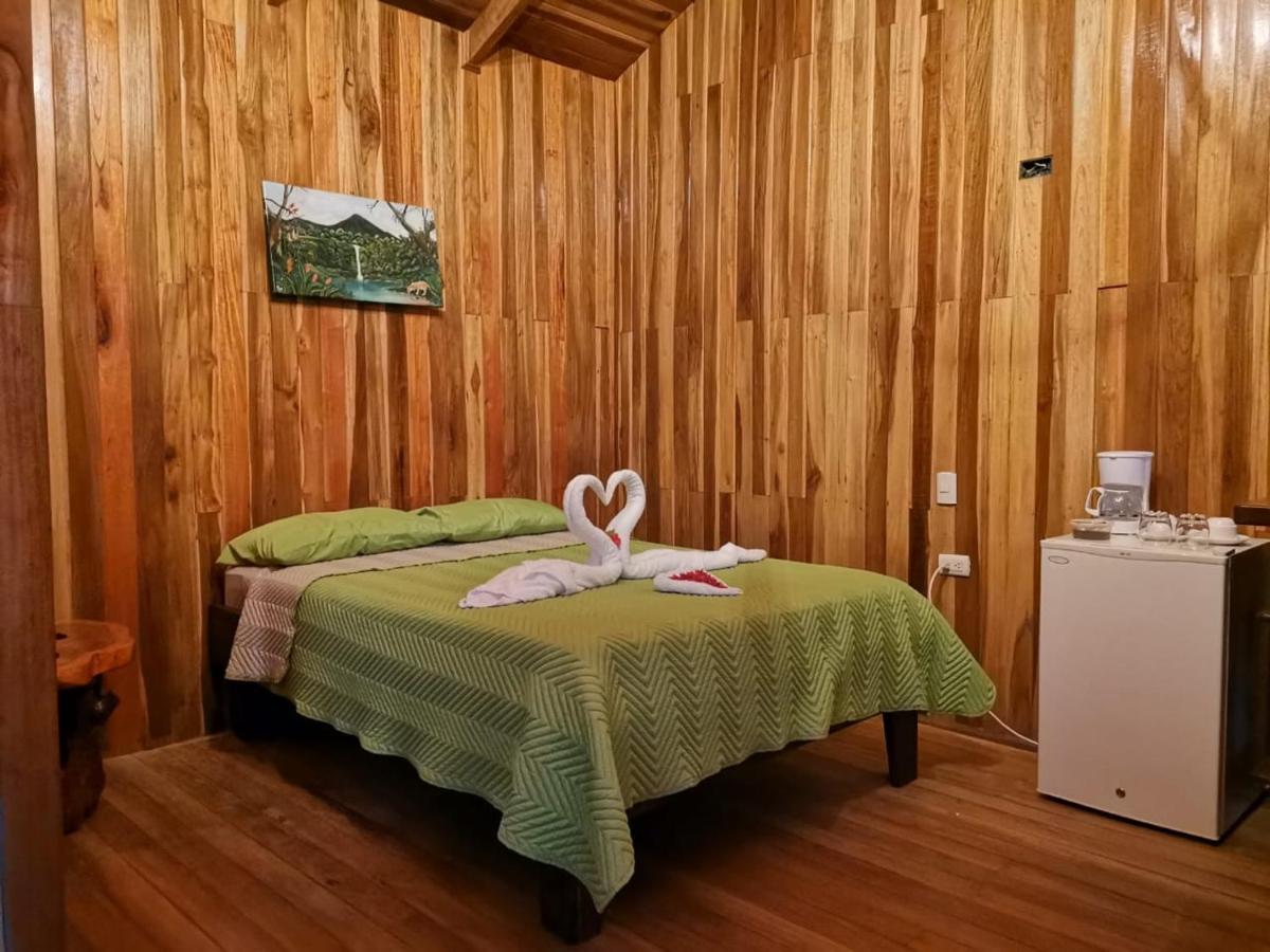 Arenal Rustic Lodge アラフエラ エクステリア 写真